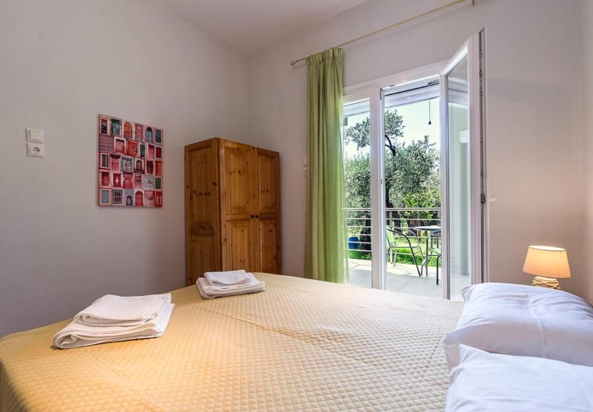 Mougkrasstudio Apartment Skala Rachoni  Ngoại thất bức ảnh