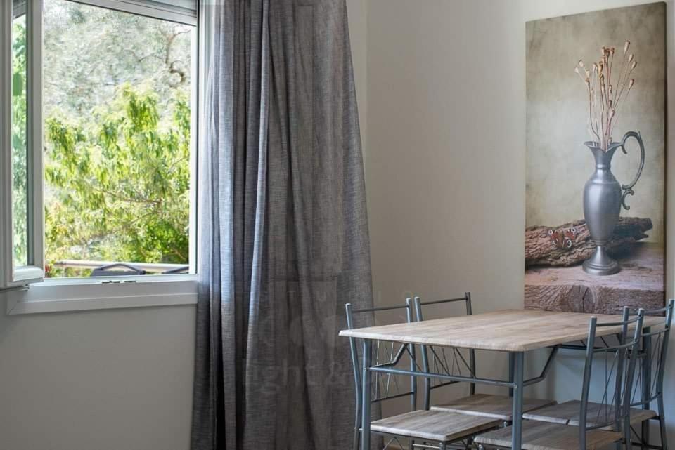 Mougkrasstudio Apartment Skala Rachoni  Ngoại thất bức ảnh